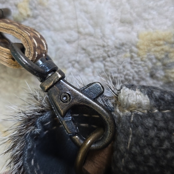 Myra Cross Body Bag or Clutch - Picture 12 of 13